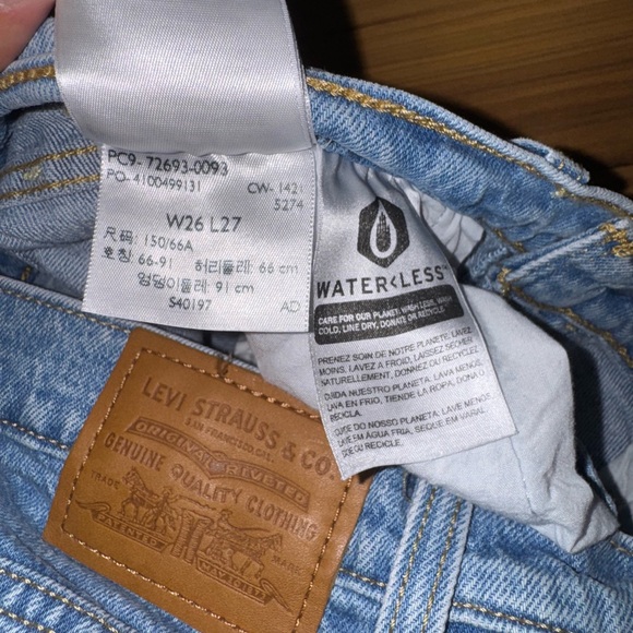 Levi’s Premium Ribcage Straight Ankle Jeans Women’s Size 26 Distressed High Rise - Picture 3 of 6